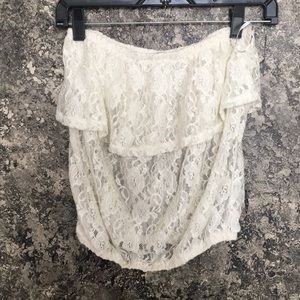 Sleeveless lacy top
